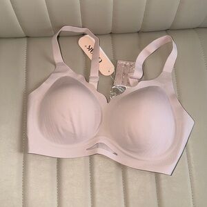 Seamless Pink Bra New Padded Wireless Stretchy Top Women’s Small